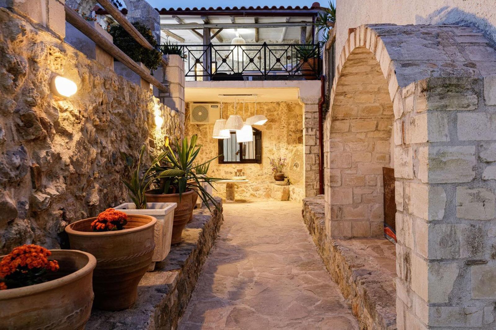 Antonia'S Stonebuilt Mansion With A Private Pool Βίλα Αρμένοι Εξωτερικό φωτογραφία